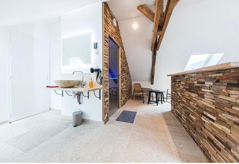 L'Evasion-Spa-Hammam-Sauna Illimite - 2 A 4 Pers Saint-Cyr-sur-Loire Εξωτερικό φωτογραφία